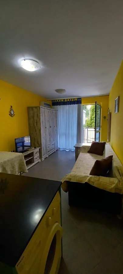 Apartment Уютные 2-Х Комнатные Апартаменты Pomorie