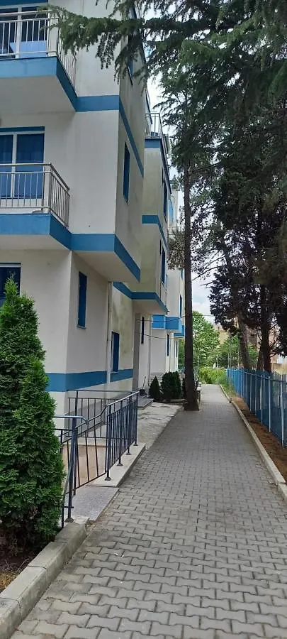 Уютные 2-Х Комнатные Апартаменты Pomorie 0*,